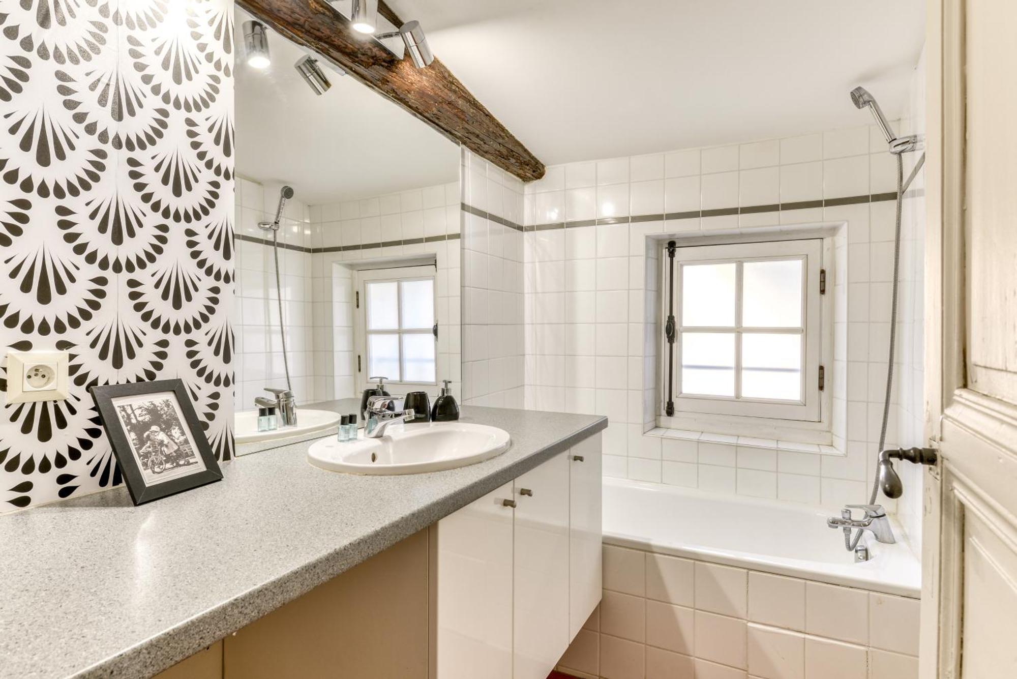 Le Saint Louis - Hyper Centre - Standing - Fibre Apartment Carcassonne Bagian luar foto